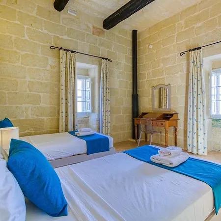 Villa Girardu Victoria