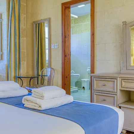 Villa Girardu Victoria