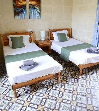 Villa Girardu Victoria