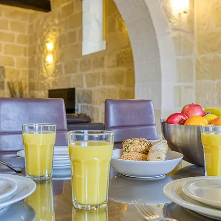 Girardu Vilă Victoria