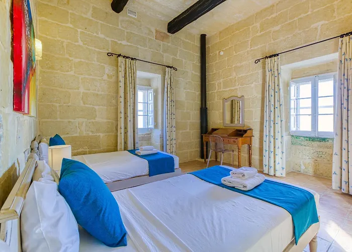 Villa Girardu Victoria