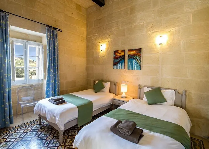 Villa Girardu Victoria